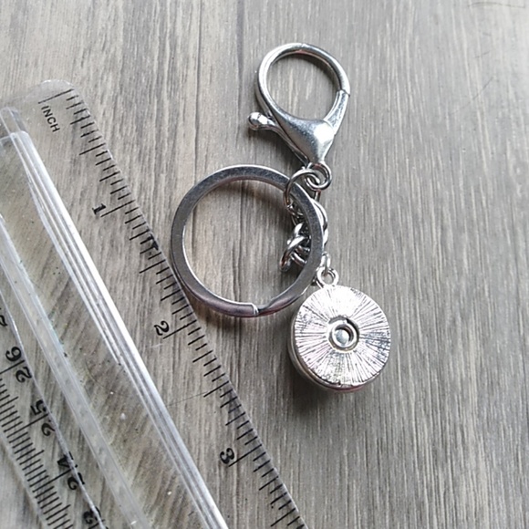 Snap button key chain w/ batman snap - Picture 2 of 3